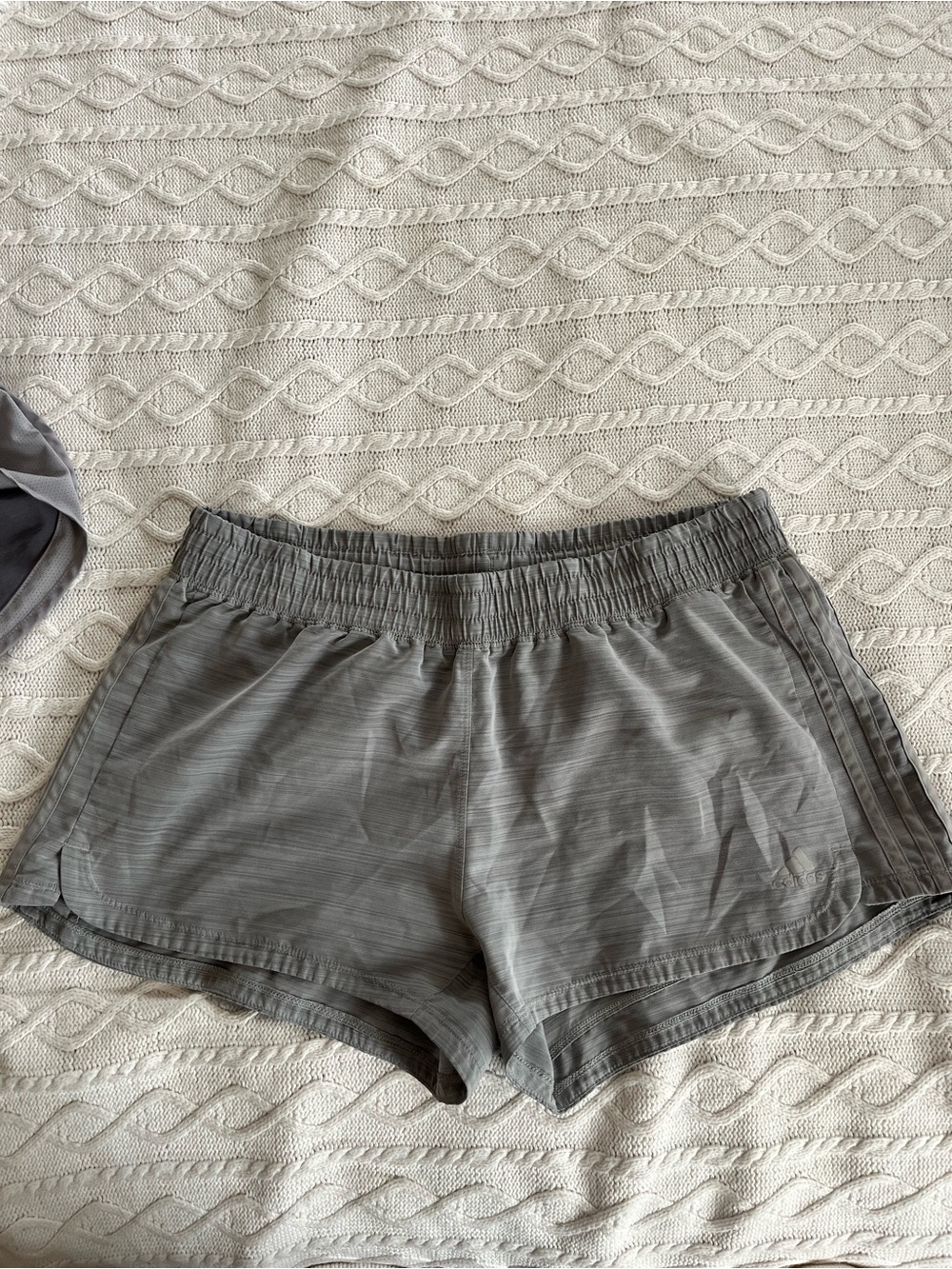adidas Women’s Gray Athletic Running Shorts Size Large